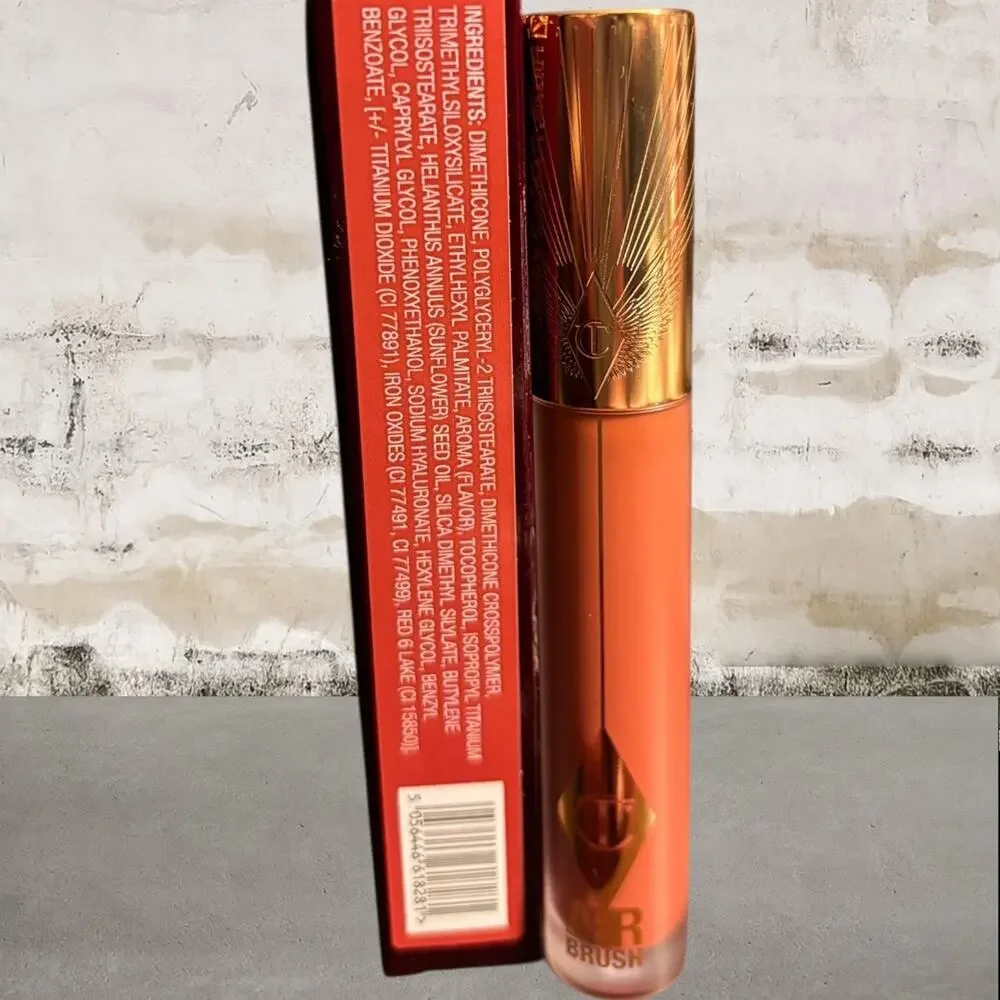 Charlotte Tilbury $37 Airbrush Flawless Lip Blur in Walk of No Shame NIB